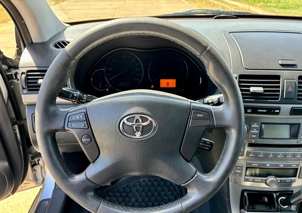 Toyota Avensis cena 16900 przebieg: 278000, rok produkcji 2007 z Połczyn-Zdrój małe 277